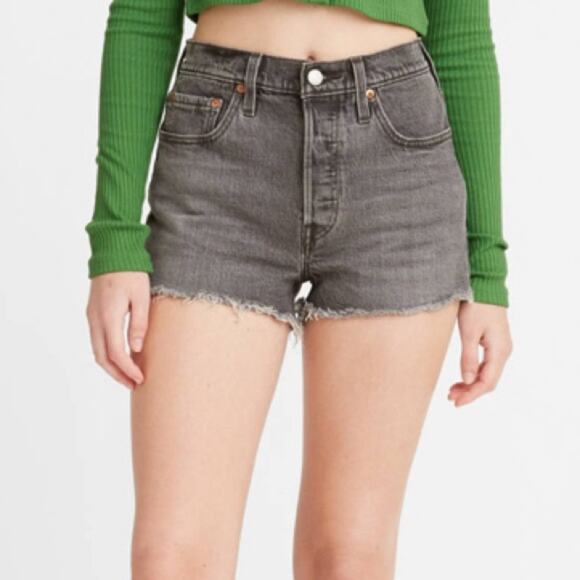 Levi’s 501 Original Short in Cabo Rise Frayed Raw Cut Hem Women’s Sz 26 - Picture 1 of 8